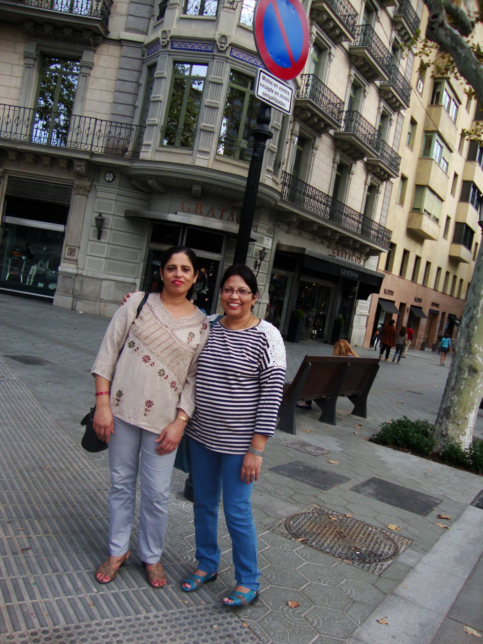 Paru with Sita Bhauju in Barcelona.